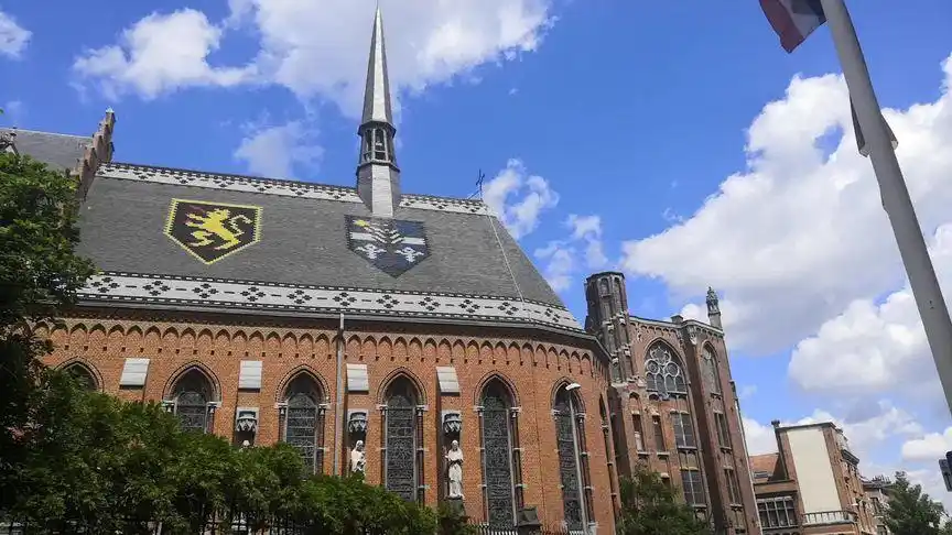 我要上热门 qs世界大学最新排名70,建于1425年的比利时鲁汶大学