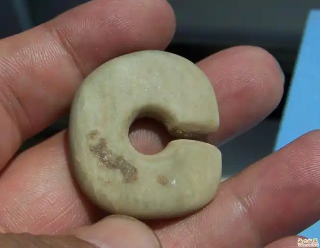 夏家店文化生美地方玉玦图片及价格_高古(文化期商周战汉)玉器 琉璃