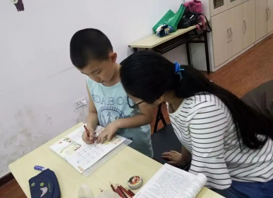 暑假老师,一对一辅导,上门辅导,免费试课