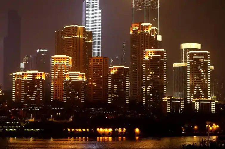 重庆夜景:水上城市,光彩世界