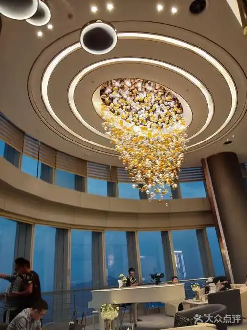 紫峰大厦大厅图片 - 第1张