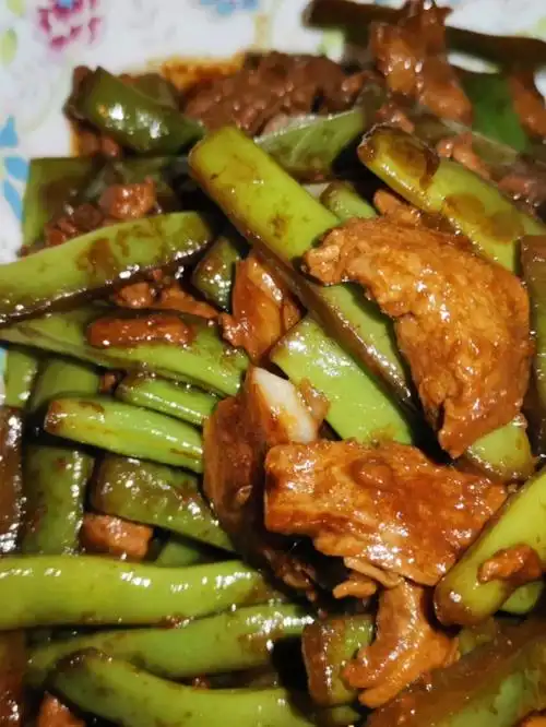 【扁豆角炒肉丝的做法,扁豆角炒肉丝的家常做法】美食杰菜谱做法大全