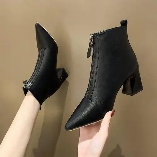 新款尖头短靴女秋冬季粗跟马丁靴秋百搭短靴高跟鞋尖头粗跟裸靴网红