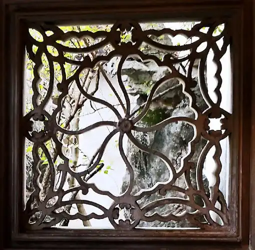 "花窗"外的姑苏园林