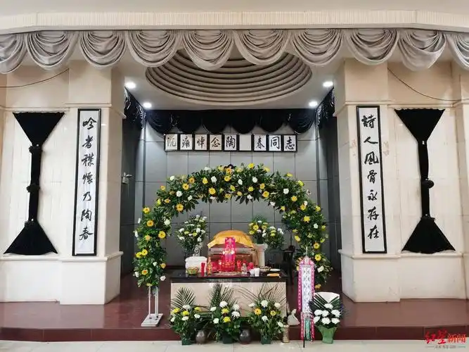 陶春灵堂现场