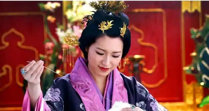 她是汉武帝的儿媳妇,6岁当皇后,16岁就守寡,成为最年轻太后