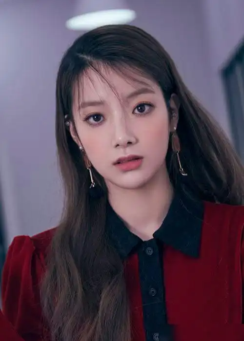 前april成员李玹珠就霸凌发表声明随后组合成员及公司发表声明