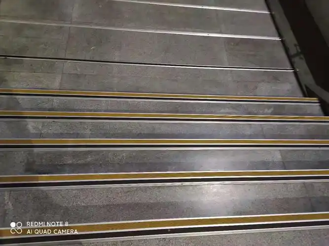 南京工厂楼梯防滑条