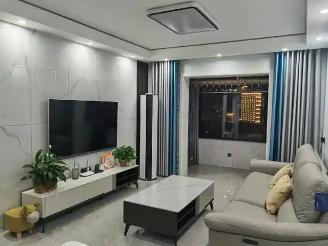 简简单单乔迁入住新房,全屋装修很普通,但是显得很有家的味道!