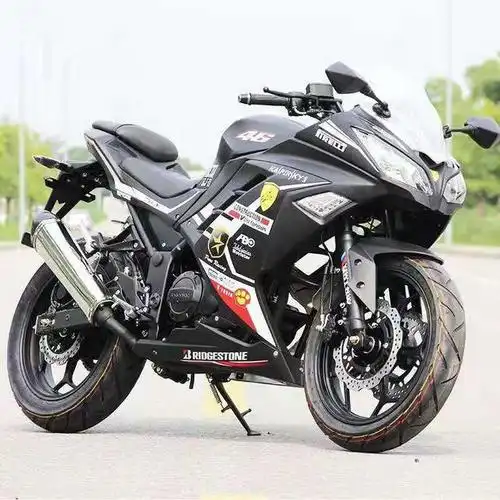 搭载力帆电喷专用发动机的宝雕摩托车