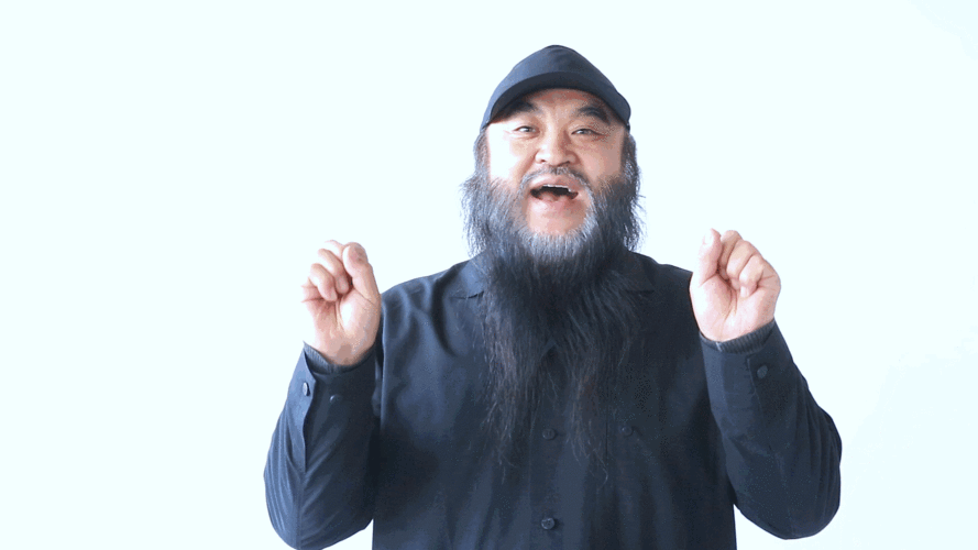 拍摄完成之后洪荒之力还没有收住,开启了放飞自我模式一大波表情包