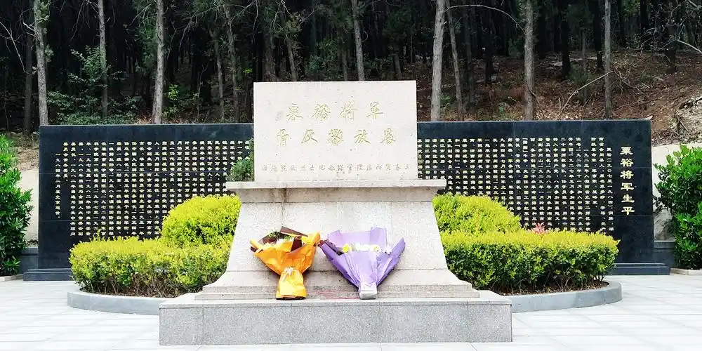 淮海战役烈士陵园牡丹园