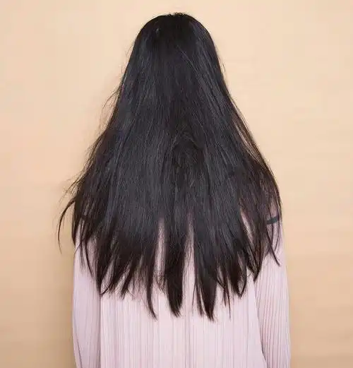 自从染完 头发之后头发就变得干枯毛躁还油的特别快,用什么牌子的洗发