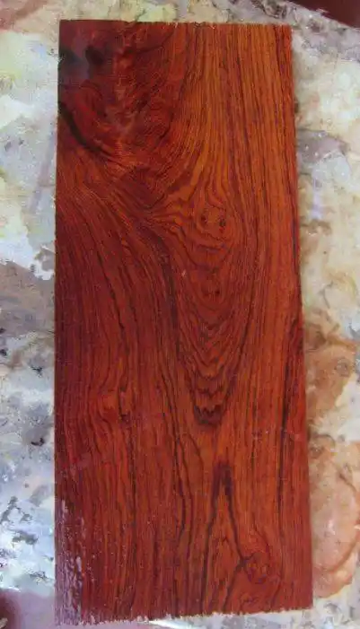 教你鉴别巴里黄檀(花枝)与奥氏黄檀(白酸枝)!_木材