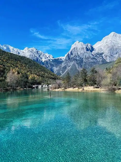 云南丽江蓝月谷