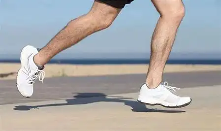 【图】男生标准腿型图片 看看你是哪一种_腿型_伊秀美体网|yxlady.com