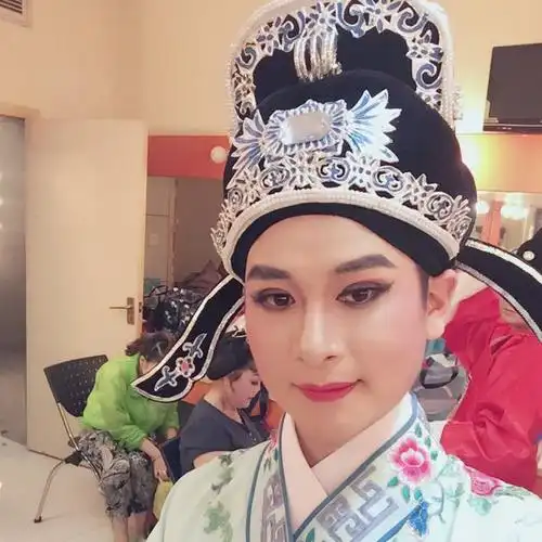 黄梅戏《罗帕记》描容