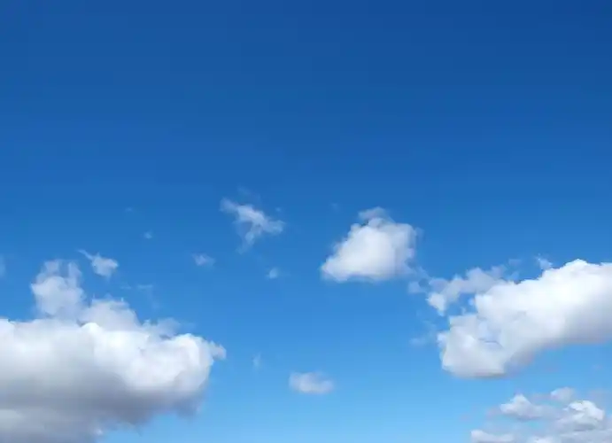 蓝色天空和白云图片1024x768分辨率查看