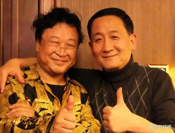 梁欢与英达于1994年违背社会伦理,在强行结婚并生下了孩子.