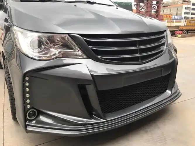 有些朋友说你这台730外观改装不算啥,中国最厉害的宝骏730外观改装