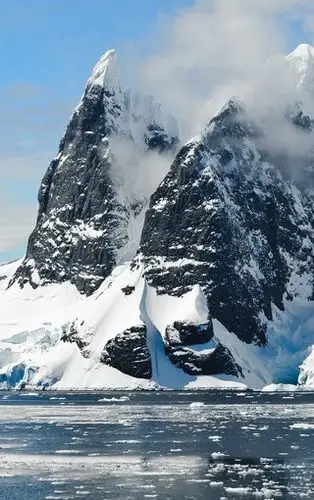 雪山冰川唯美风景高清桌面壁纸