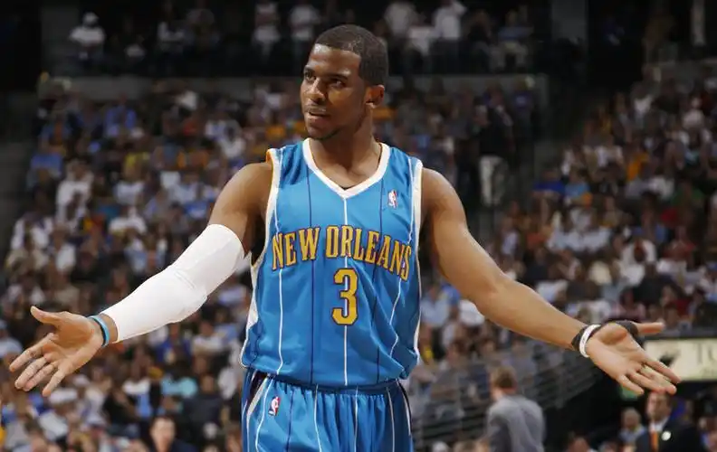 不过很可惜,有时候外表确实是骗人的,克里斯·保罗这位控场大师想当初