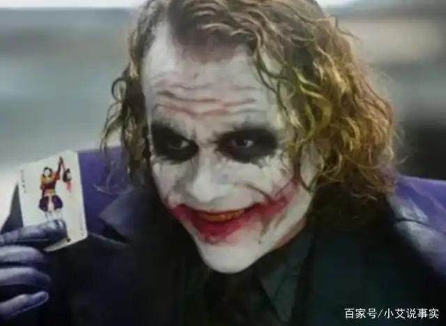 "笑里藏刀",也就是说并不是所有的微笑都是和善的,有一些微笑的表情会