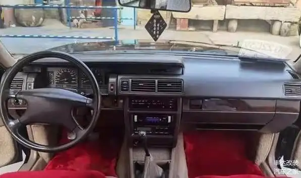 旧车行遇到1993款的日产公爵王代号y31当年要60万元