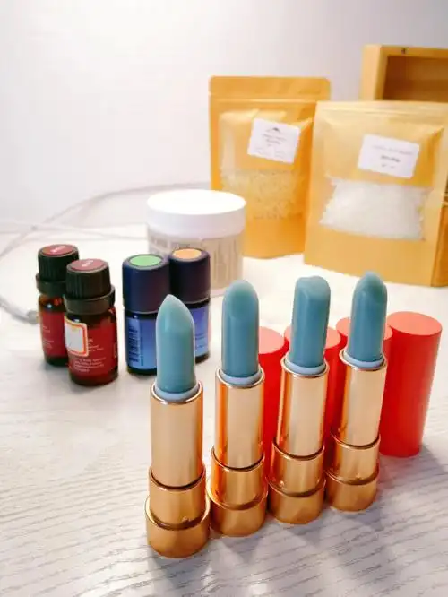 diy自制纯天然精油唇膏