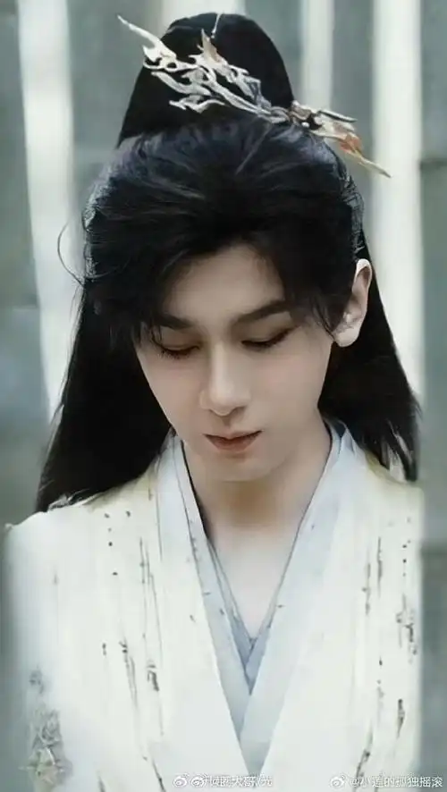 成毅狐妖王权篇侧颜出妆路透##成毅狐妖王权篇古装侧颜路透