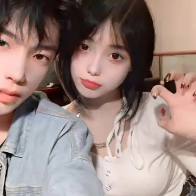 最新浪漫虐狗的超甜小清新情侣头像