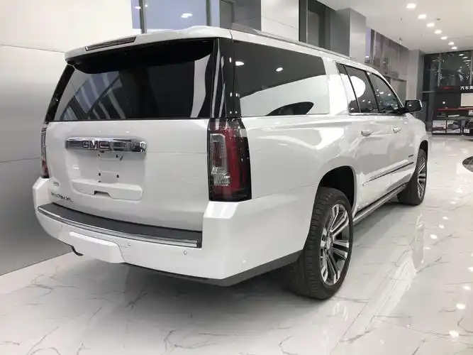 gmc育空 超大空间的全尺寸豪华suv 七座越野suv