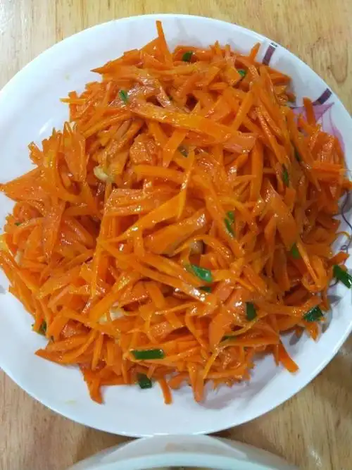 清炒胡萝卜丝