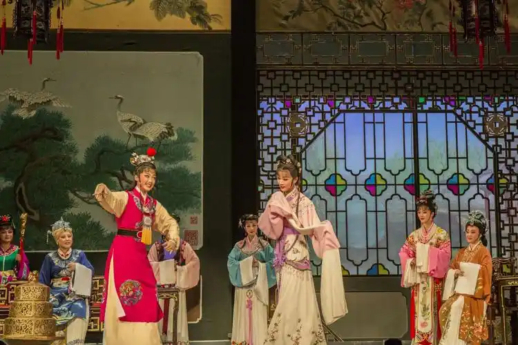 《红楼梦》上海越剧院演出