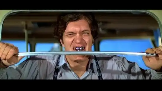 一区007终极套装之铁金刚勇破太空城(组图)