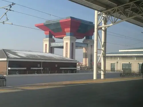 四平,一个四平八稳的建筑标志