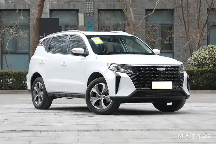 吉利豪越pro正式上市,紧凑型suv,内饰配双联屏,售价8.69万元起