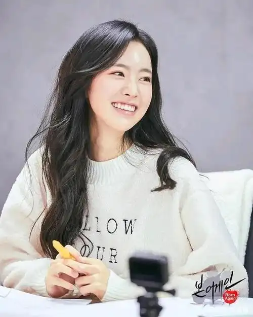 陈世妍饰演女主