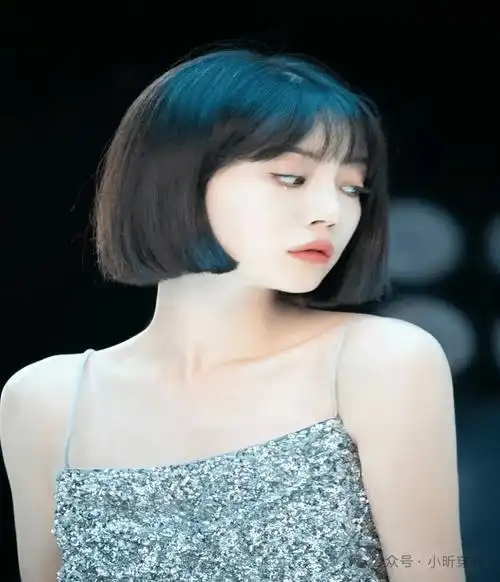 李溪芮漫画腿太绝了!又白又嫩,谁能顶得住嘛!_杨幂_迪丽热巴_机会