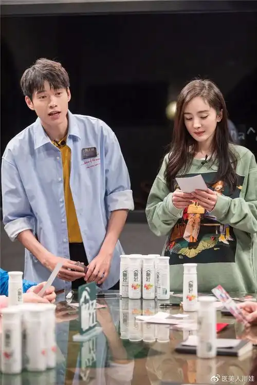 从颜值看67杨幂和魏大勋是否合适