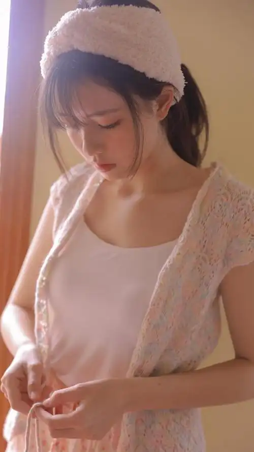 甜美性感居家美女清纯写真