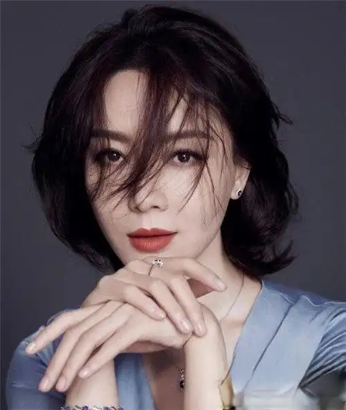 陈数短发造型 又飒又美气场十足_最新流行发型设计发型图片与美发造型