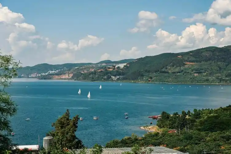 琉璃万顷抚仙湖