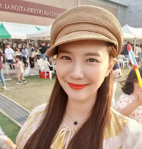 放羊的星星女主刘荷娜近照,我心中的夏之星真不长这样!