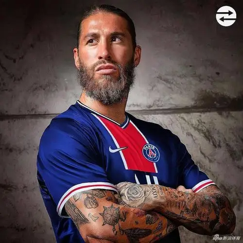 前皇马队长拉莫斯将加盟巴黎圣日耳曼_高清图集_新浪网