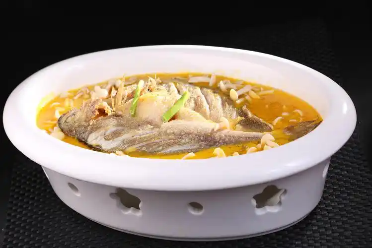 菌汤黄鱼