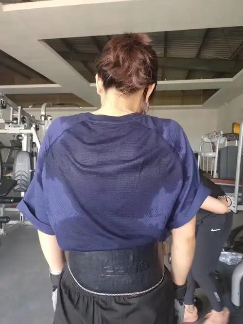 「减肥达人」富百仕健身工厂