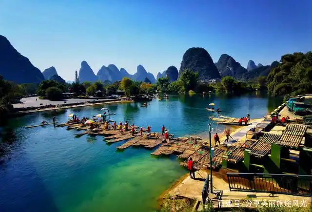 桂林阳朔十里画廊风景秀丽,如诗如画