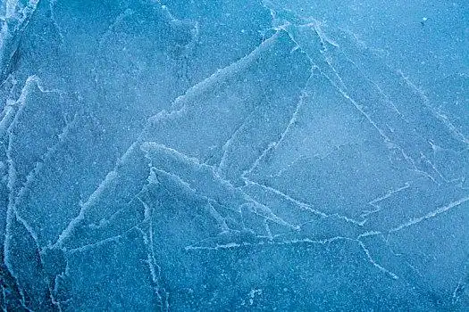 冰裂图片