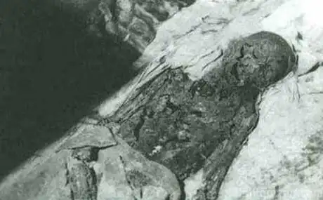 慈禧太后遗体出土时的景象慈禧太后墓在哪儿